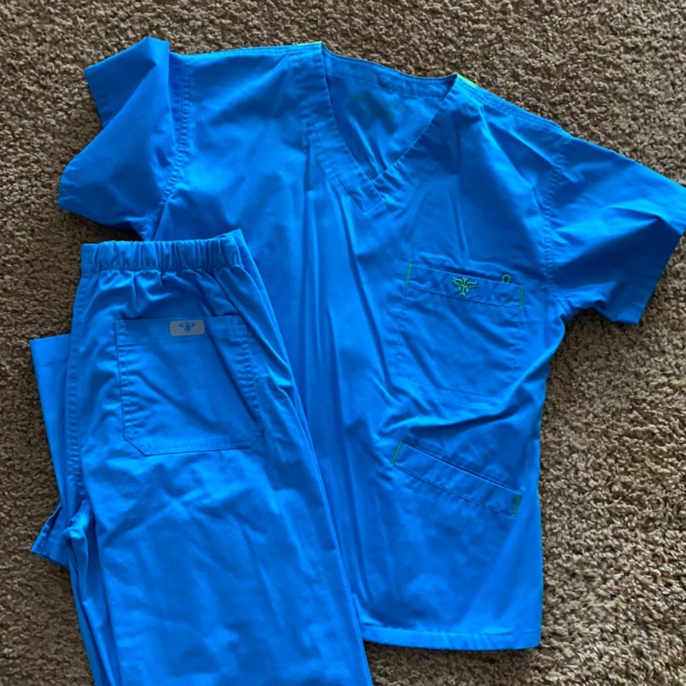 Med couture scrub set